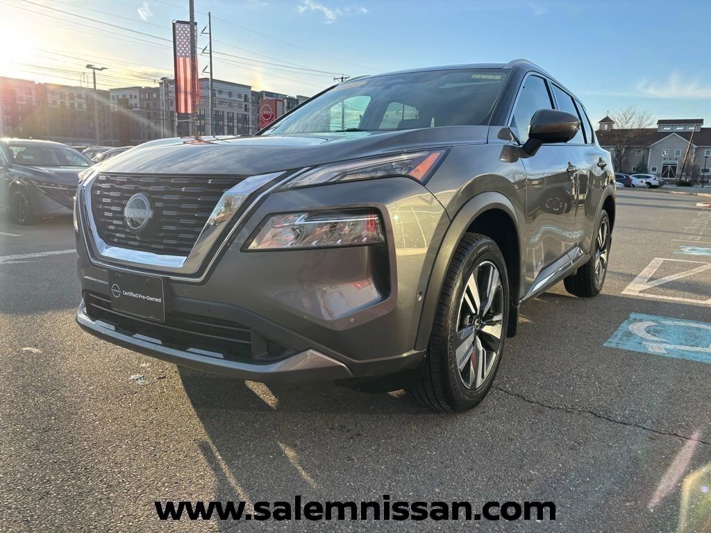 Certified 2023 Nissan Rogue SL w/ SL Premium Package AWD/4WD image 3