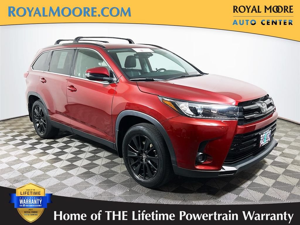 Certified 2019 Toyota Highlander SE AWD/4WD image 1