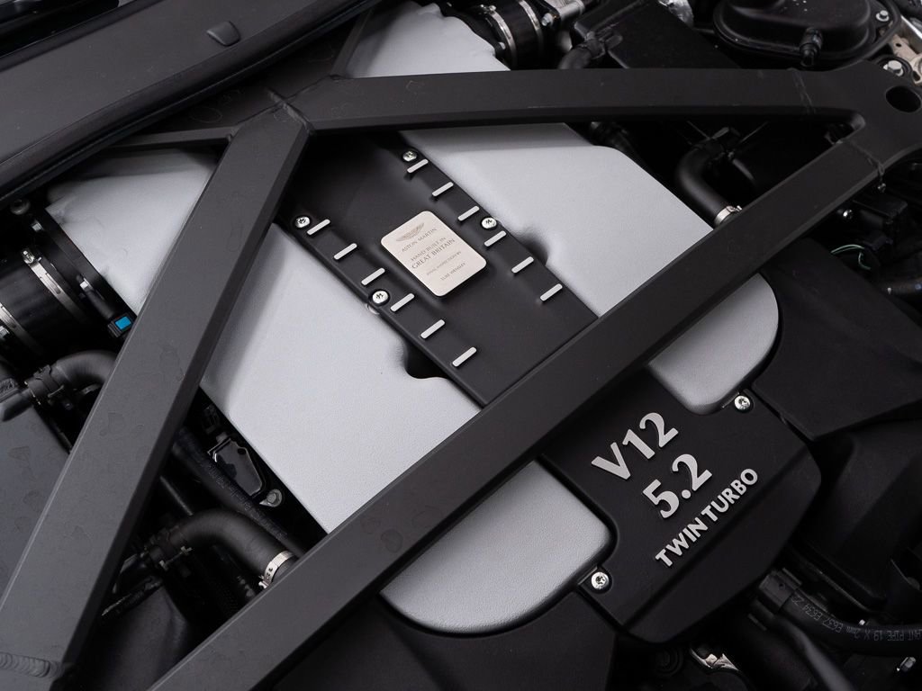 Used 2023 Aston Martin DB11 V12 image 43