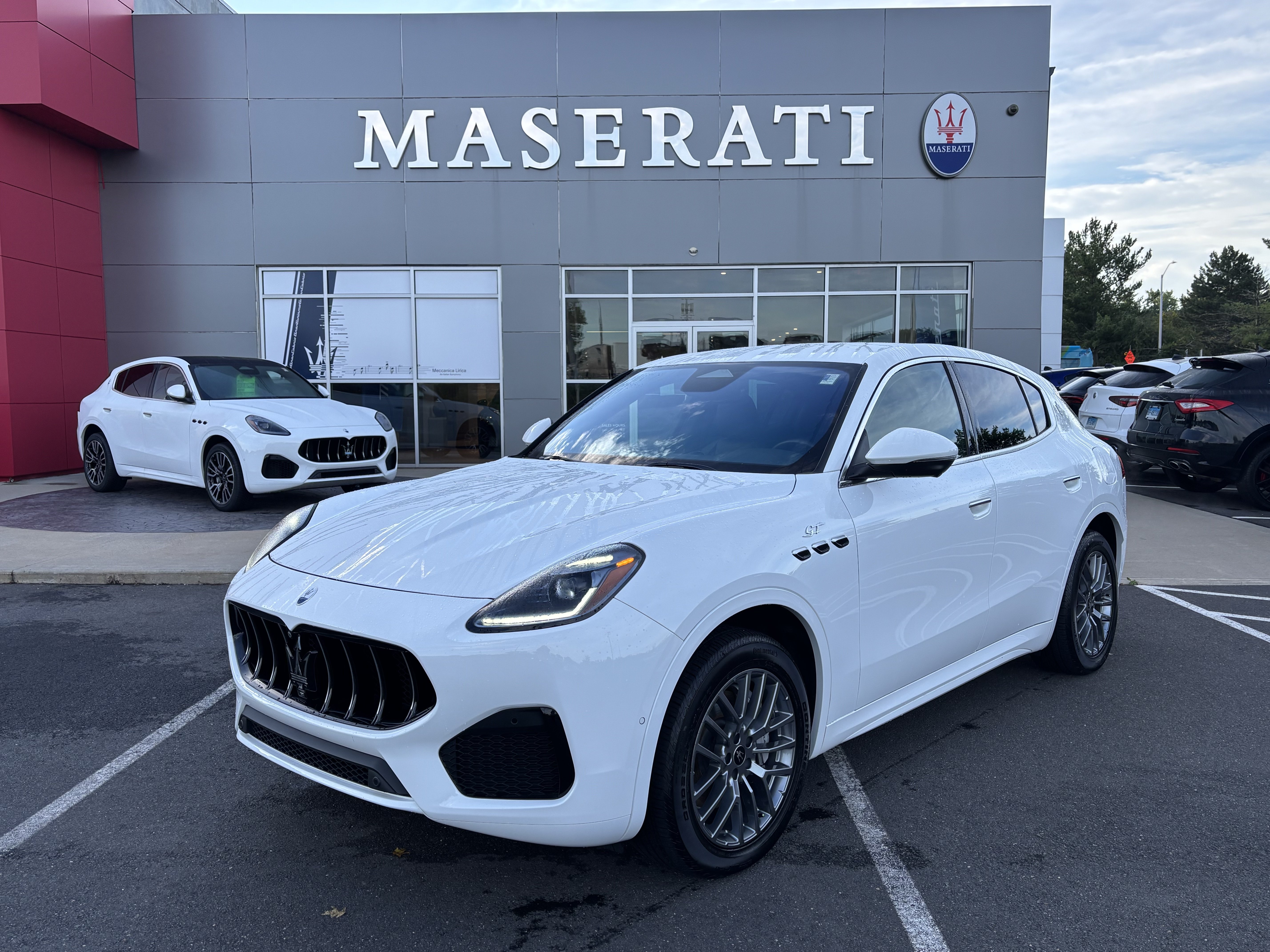 Used 2024 Maserati Grecale GT AWD/4WD image 1