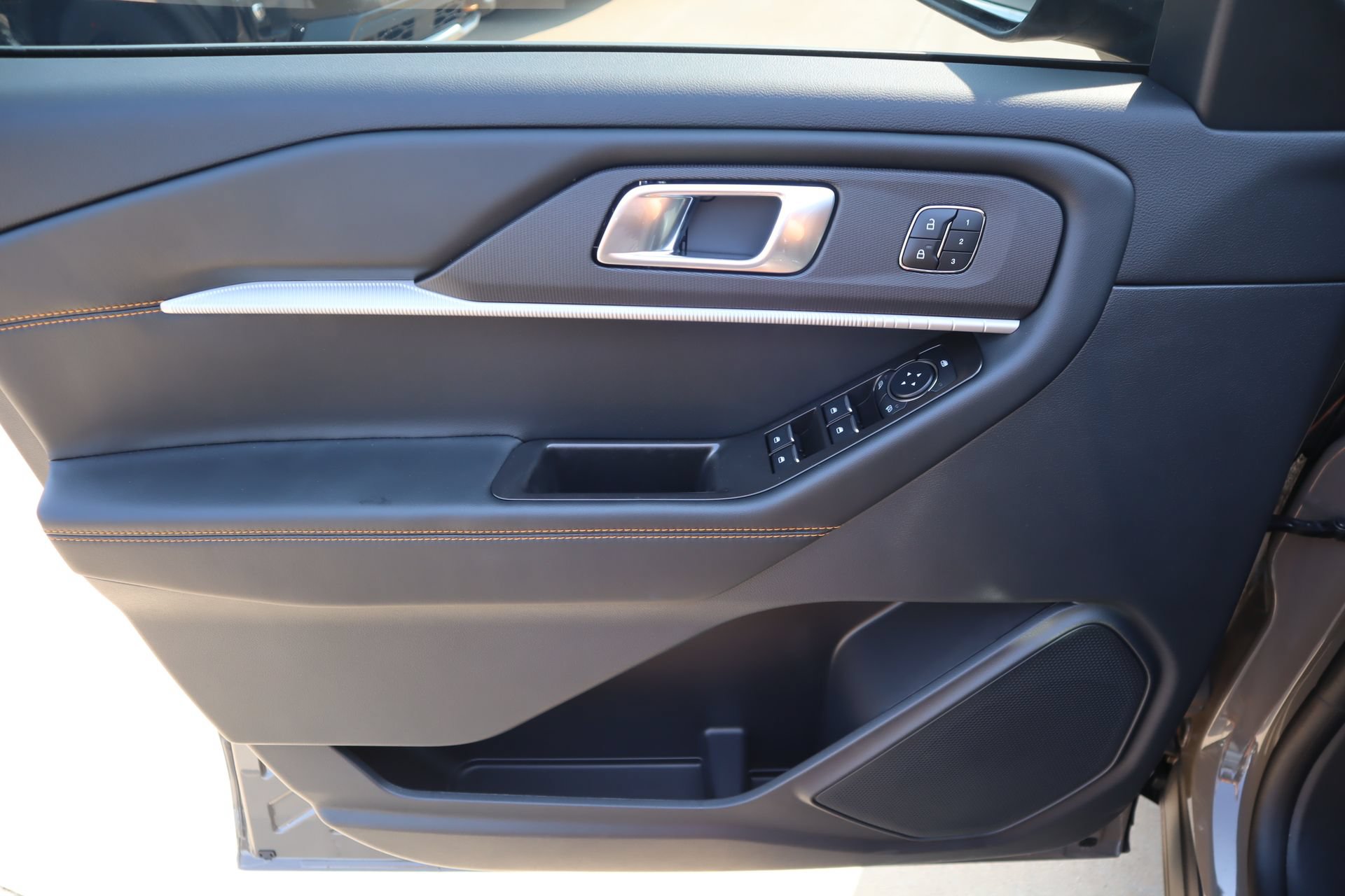 New 2026 Ford Explorer Tremor w/ Tremor Convenience Package AWD/4WD image 19