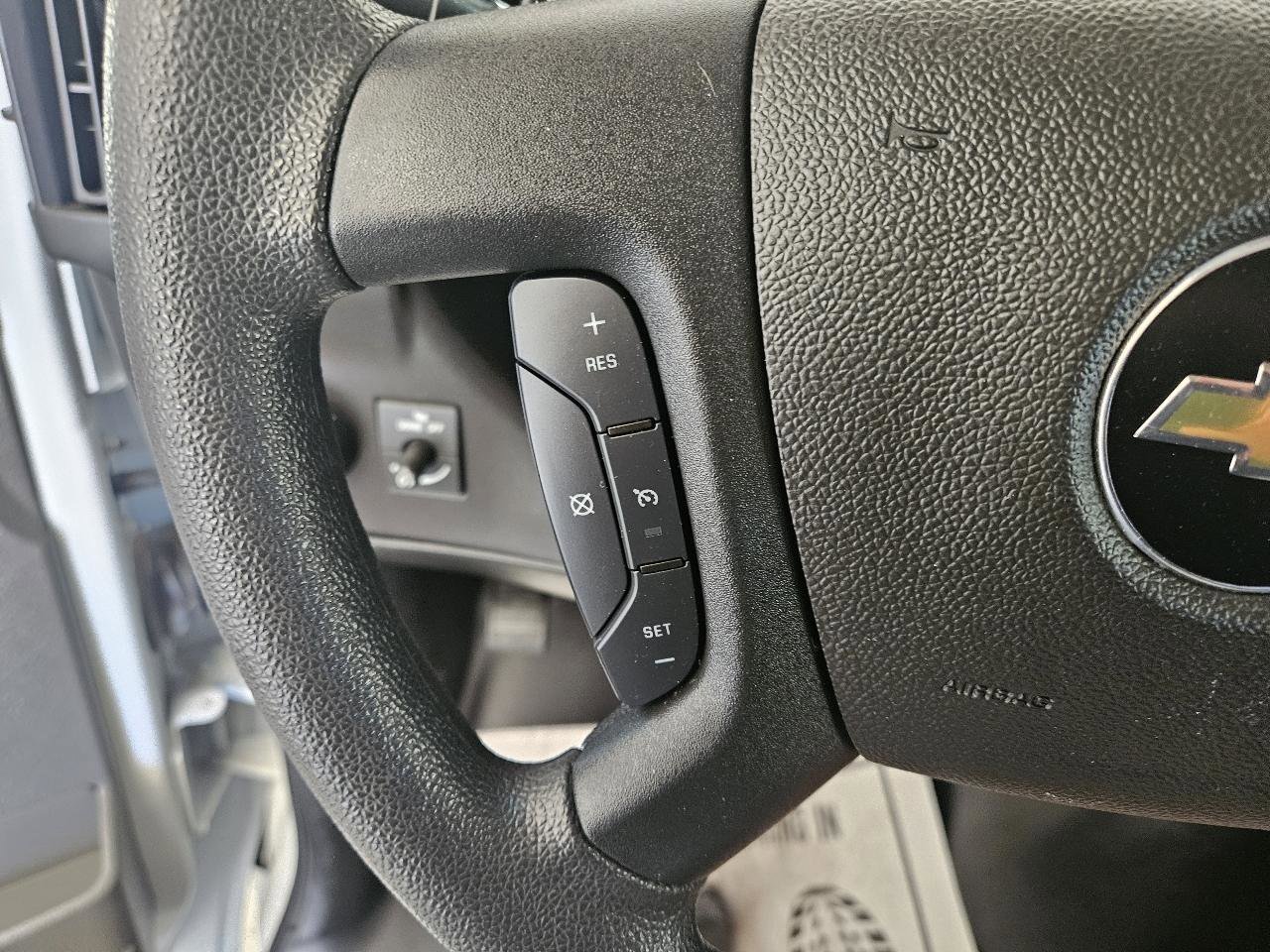 Used 2024 Chevrolet Express 2500 w/ Driver Convenience Package RWD image 16