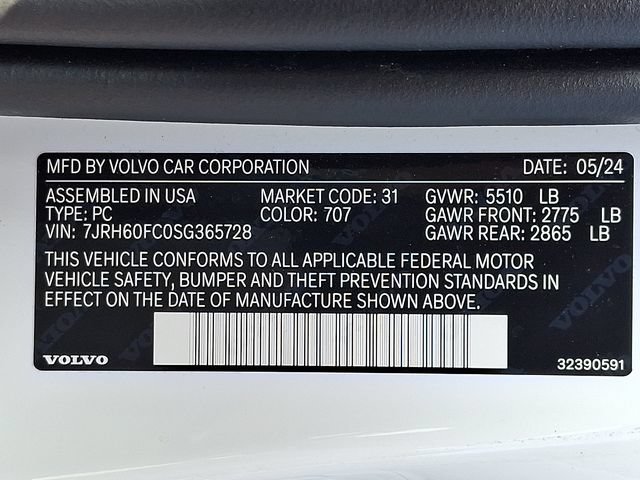 Certified 2025 Volvo S60 T8 Plus AWD/4WD image 28