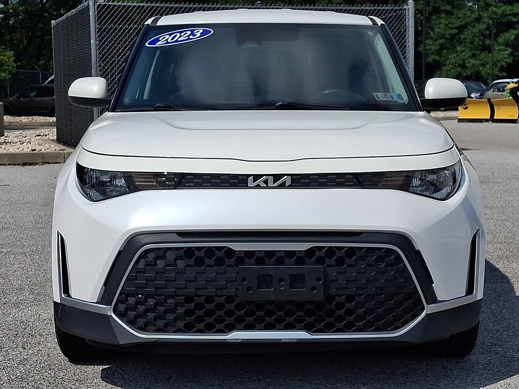 Used 2023 Kia Soul LX w/ Option Group 015 FWD image 5