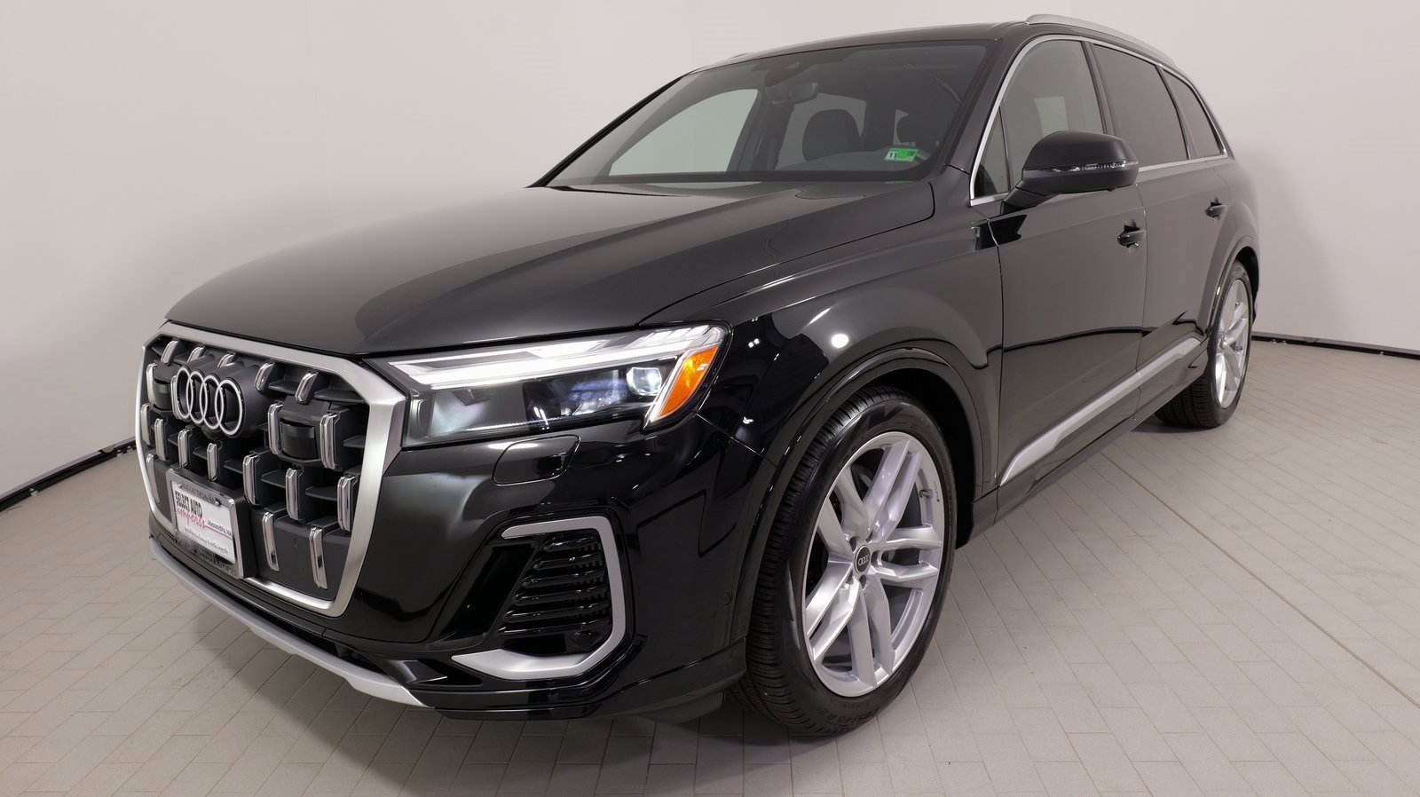 Used 2025 Audi Q7 3.0T Premium Plus w/ Premium Plus Package image 5