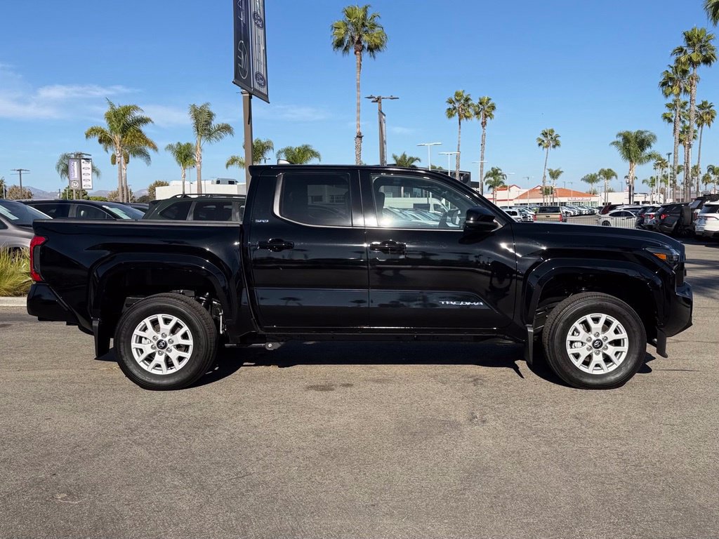 Used 2026 Toyota Tacoma SR5 AWD/4WD image 9