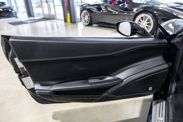 Used 2014 Ferrari 458 Spider RWD image 30