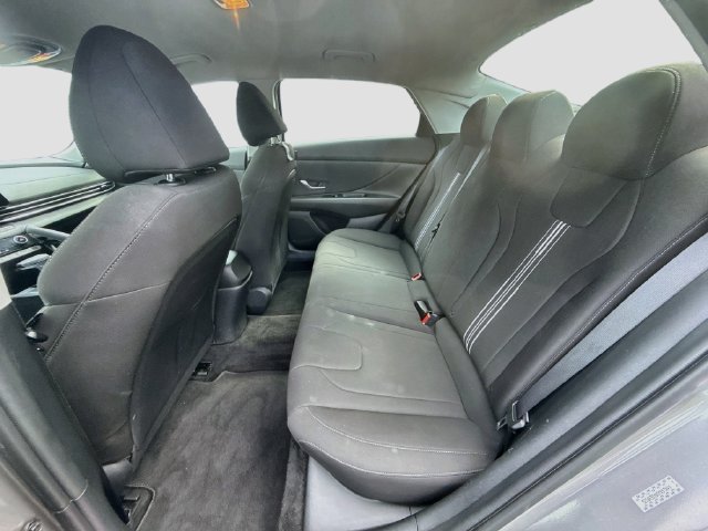 Used 2023 Hyundai Elantra SEL w/ Convenience Package FWD image 25