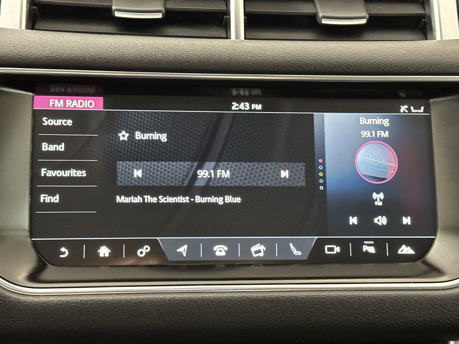 Used 2017 Land Rover Range Rover Sport Supercharged image 16