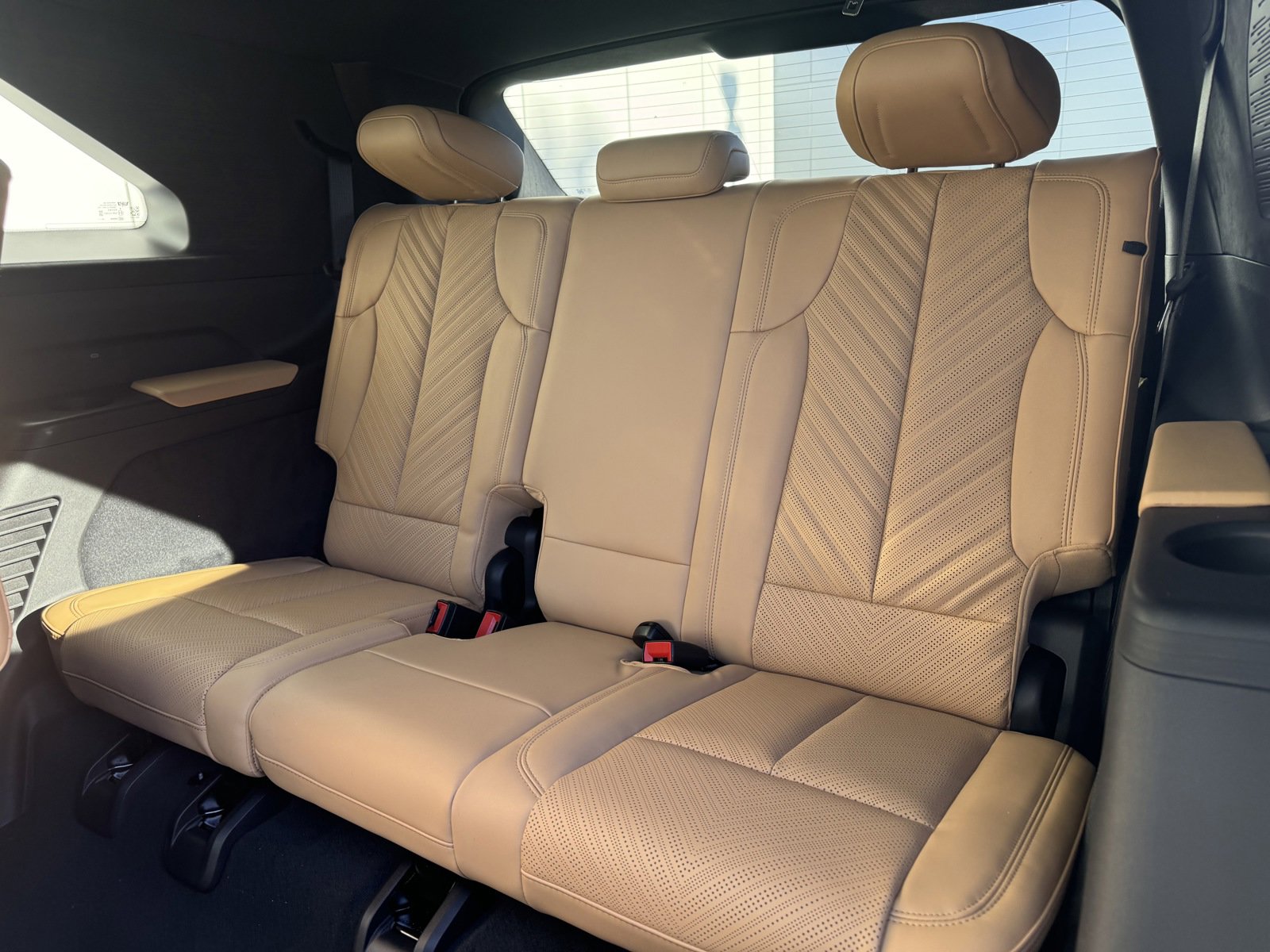 New 2025 Cadillac Escalade IQ Sport 2 w/ LPO, ONYX Package image 12