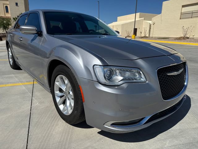 Used 2015 Chrysler 300 Limited w/ Driver Convenience Group RWD image 7