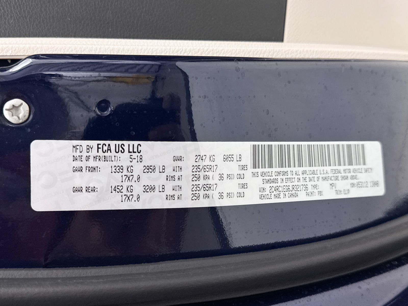 Used 2018 Chrysler Pacifica Touring-L Plus w/ Advanced Safetytec Group FWD image 39