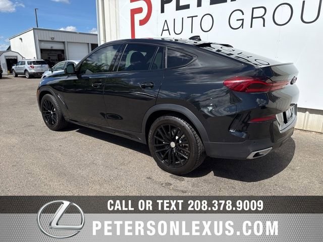 Used 2023 BMW X6 xDrive40i w/ Premium Package image 6