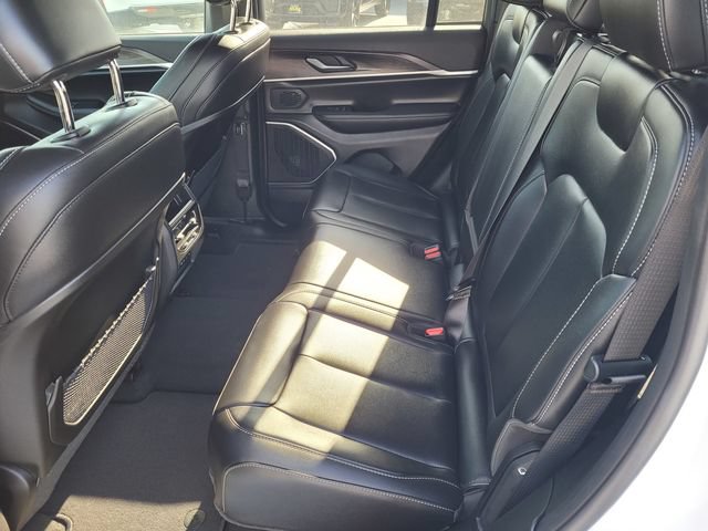 New 2026 Jeep Grand Cherokee Limited AWD/4WD image 6