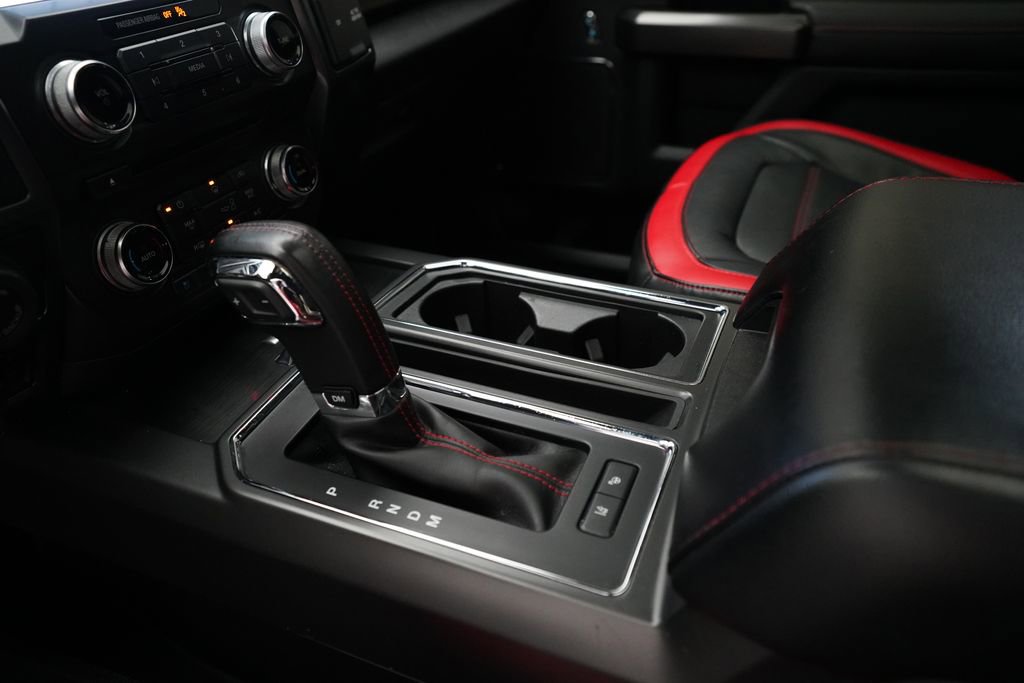 Used 2018 Ford F150 Lariat w/ Equipment Group 502A Luxury image 15