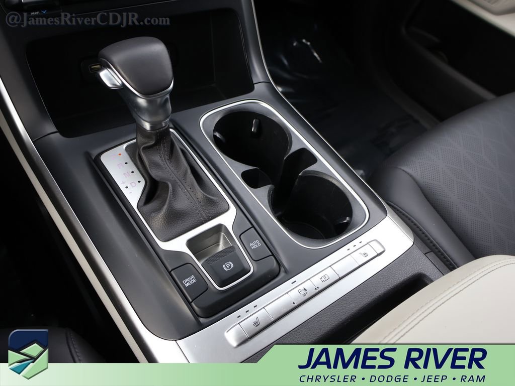 Used 2023 Kia Carnival LX image 35