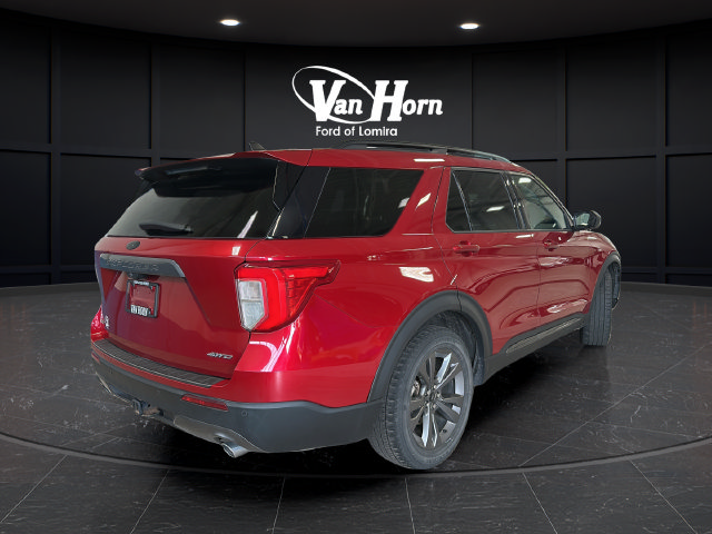 Used 2021 Ford Explorer XLT w/ XLT Sport Appearance Package AWD/4WD image 7