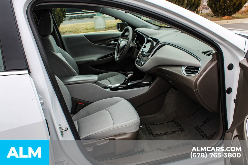 Used 2023 Chevrolet Malibu LT image 18