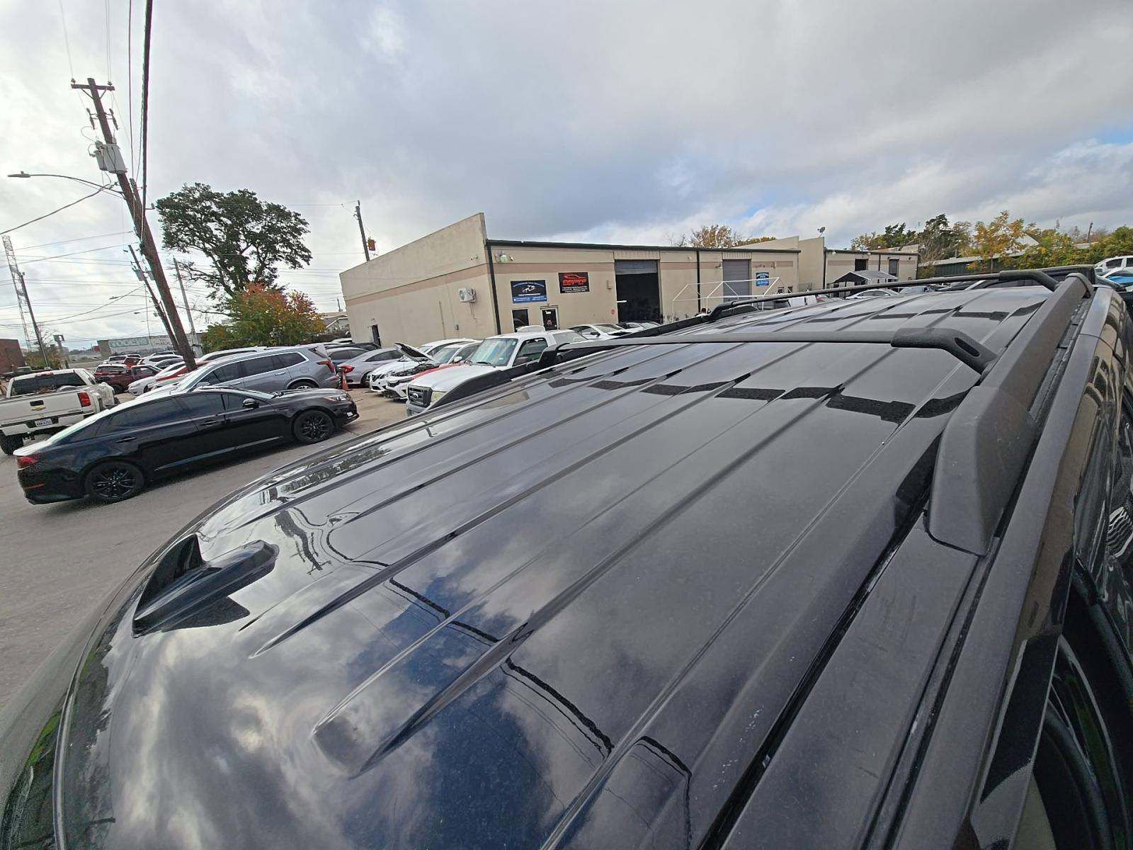 Used 2024 Ford Expedition XLT image 7