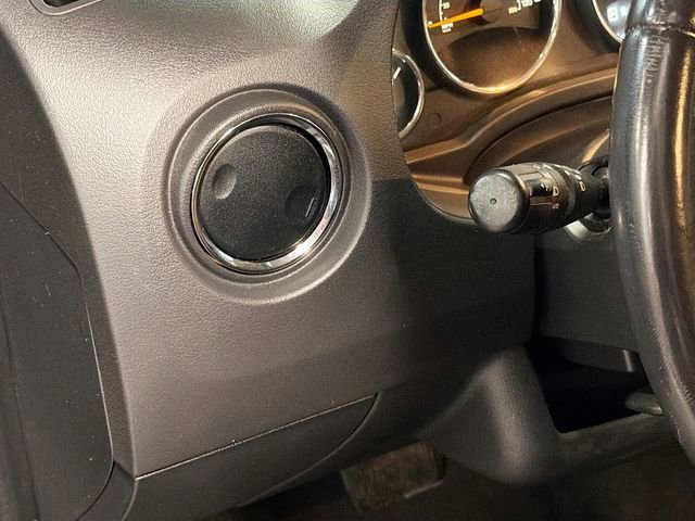 Used 2016 Jeep Compass High Altitude image 10