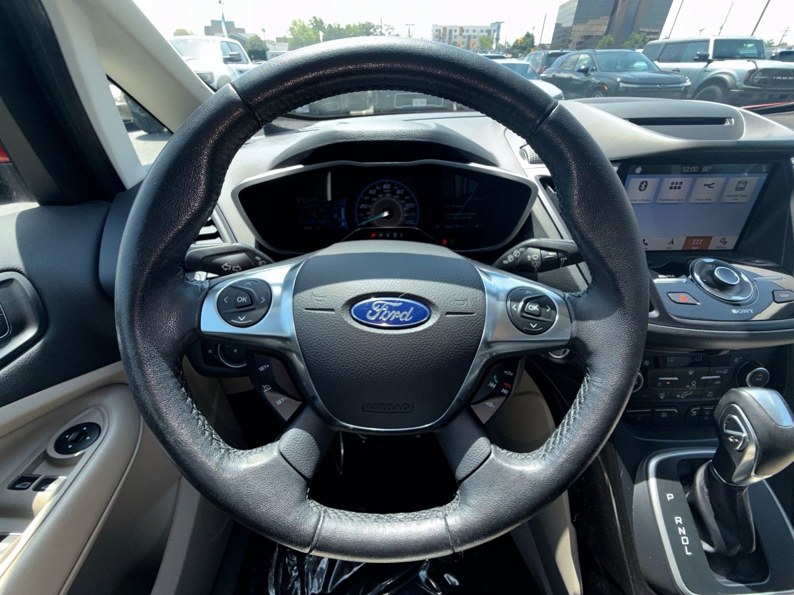 Used 2018 Ford C-MAX Titanium w/ Equipment Group 301A FWD image 16