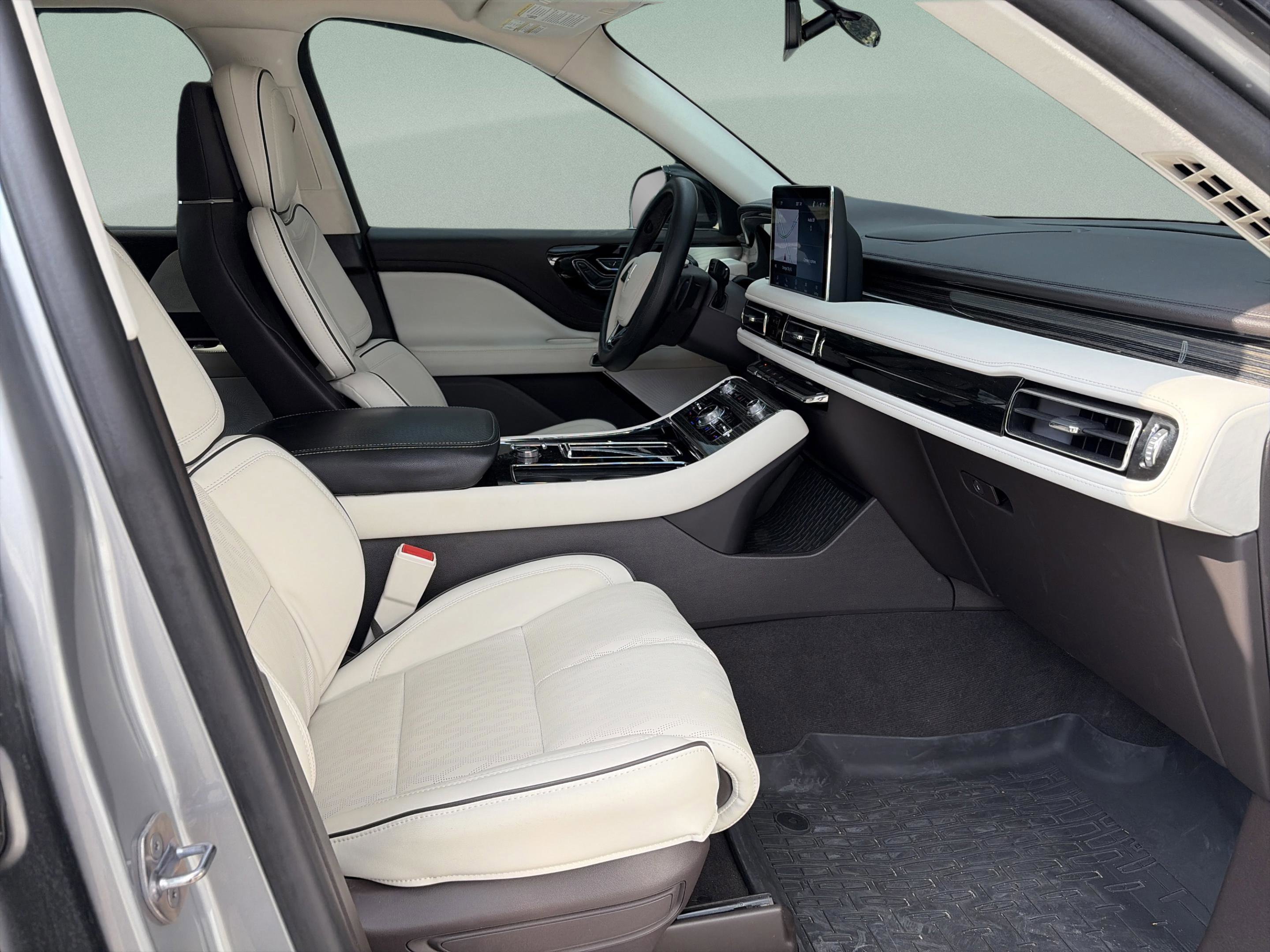 Used 2024 Lincoln Aviator Black Label w/ Dynamic Handling Package image 23