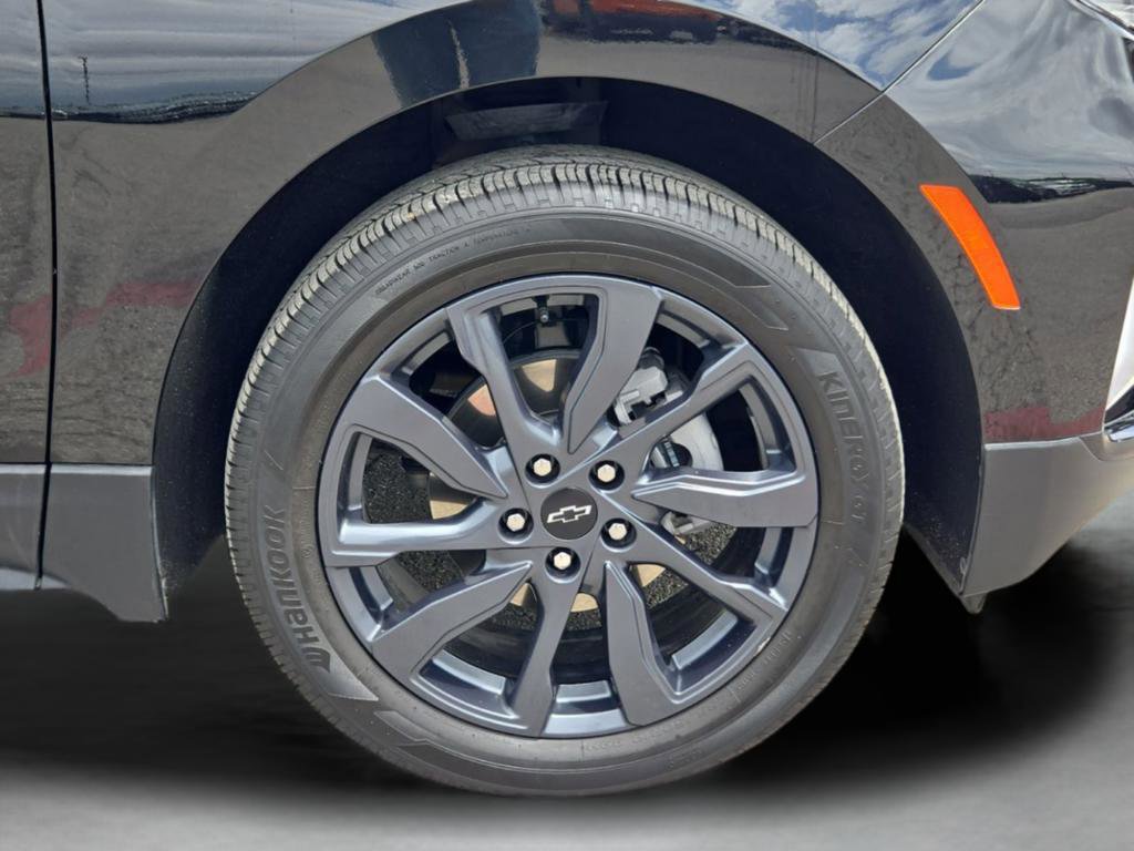 Used 2024 Chevrolet Equinox RS w/ RS Leather Package image 35