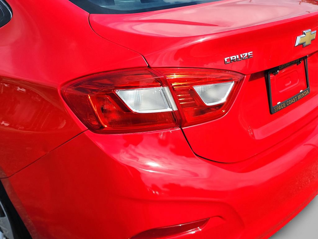 Used 2017 Chevrolet Cruze LS image 34