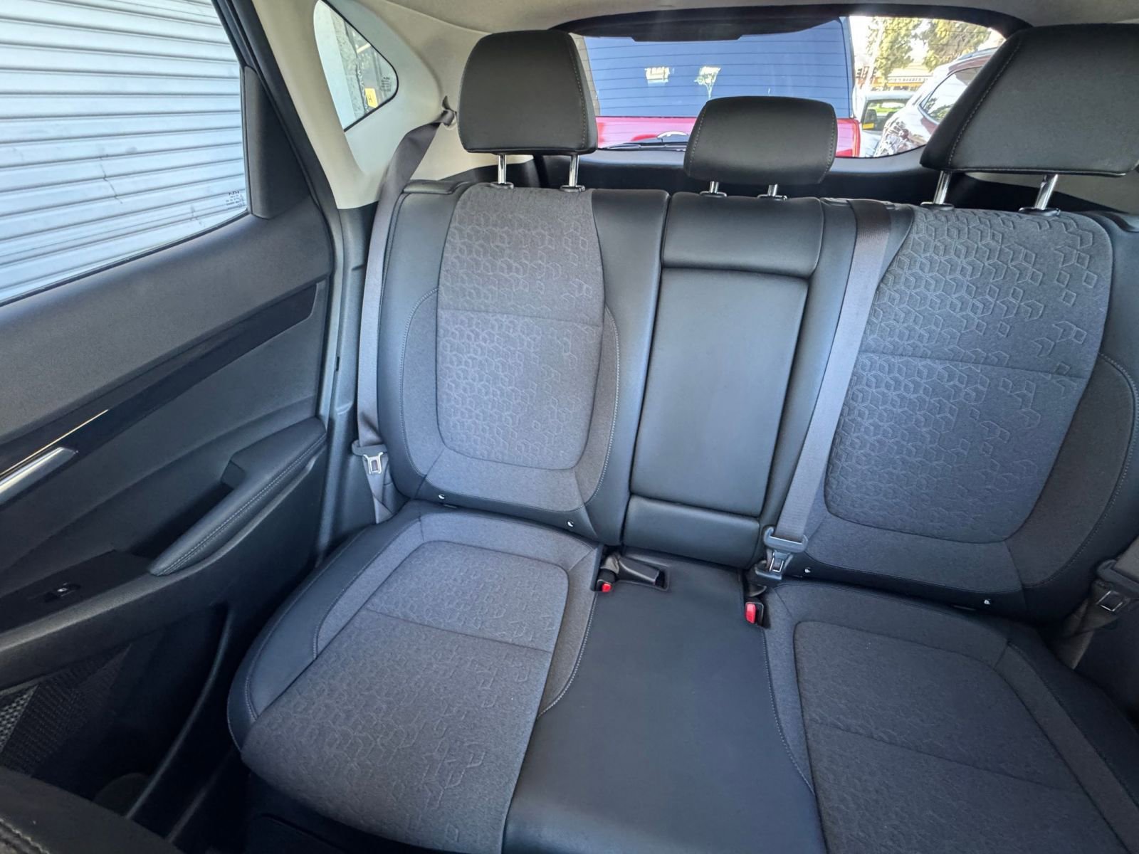 Used 2025 Kia Seltos S image 40