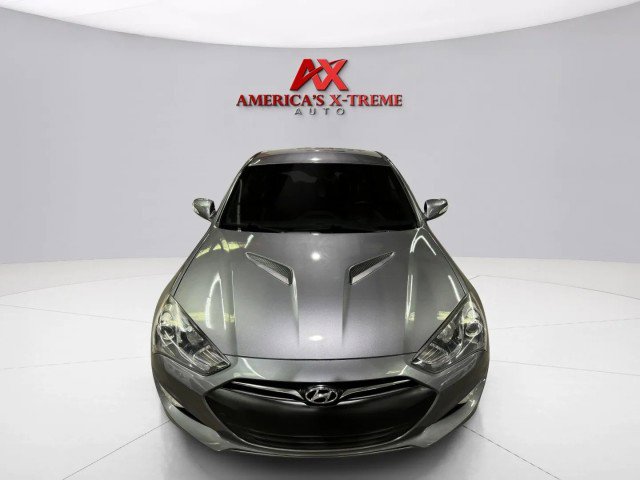 Used 2015 Hyundai Genesis 3.8 image 9
