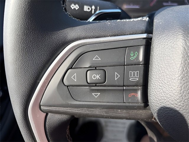 Used 2023 Jeep Grand Cherokee Laredo w/ Luxury Tech Group I image 10