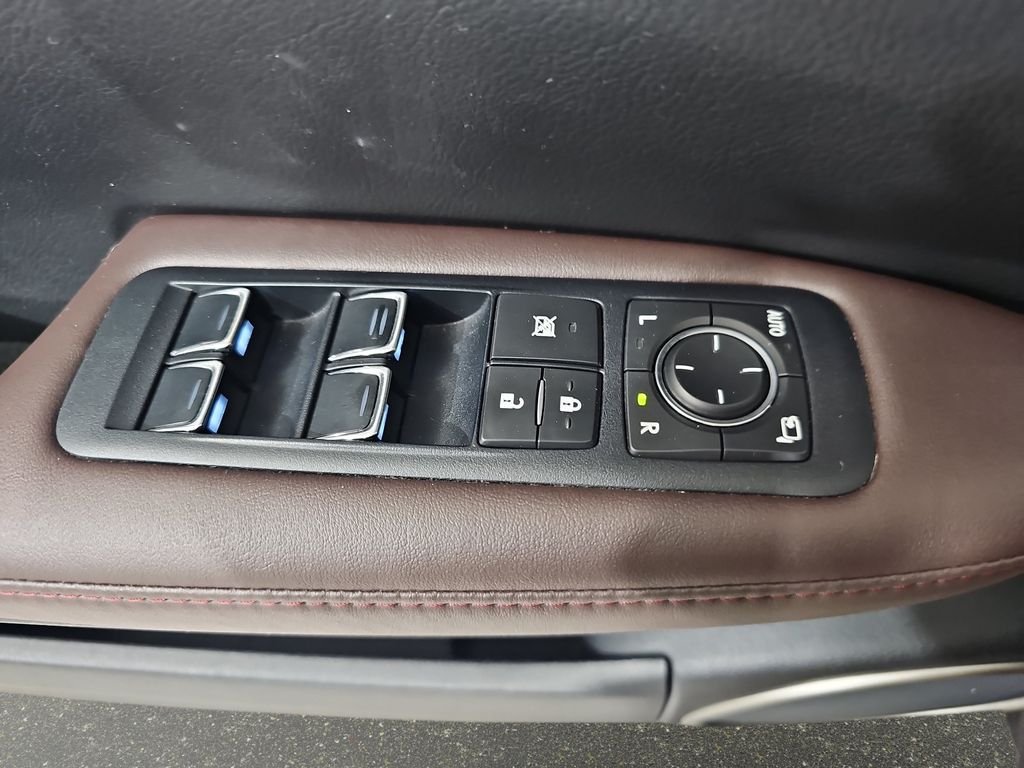 Used 2016 Lexus RX 450h AWD w/ Cold Weather Package image 30