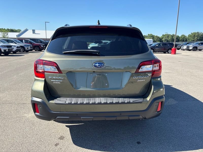 Used 2019 Subaru Outback 3.6R Touring w/ Popular Package #3A AWD/4WD image 4