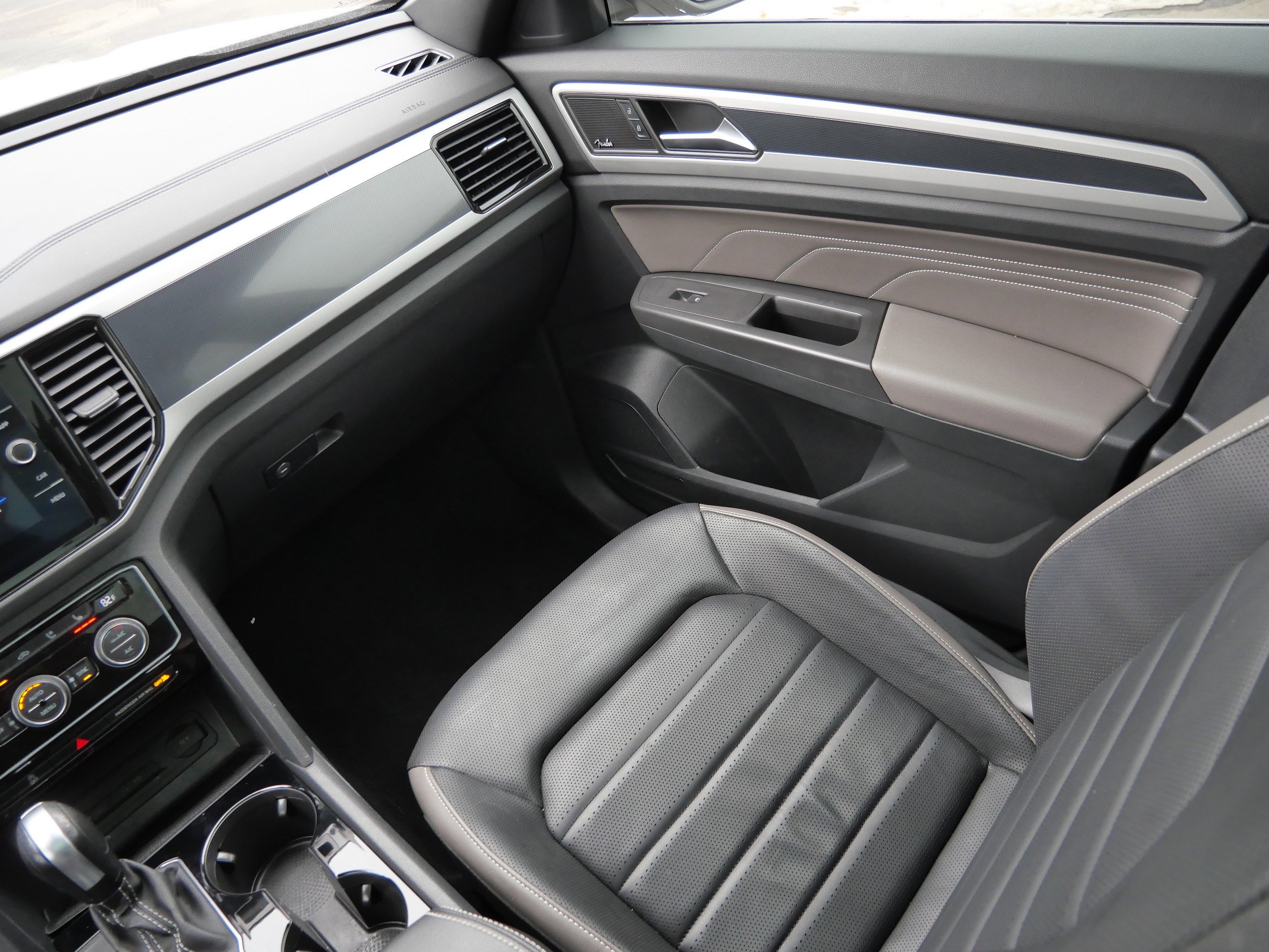 Certified 2023 Volkswagen Atlas Cross Sport SEL Premium R-Line image 11