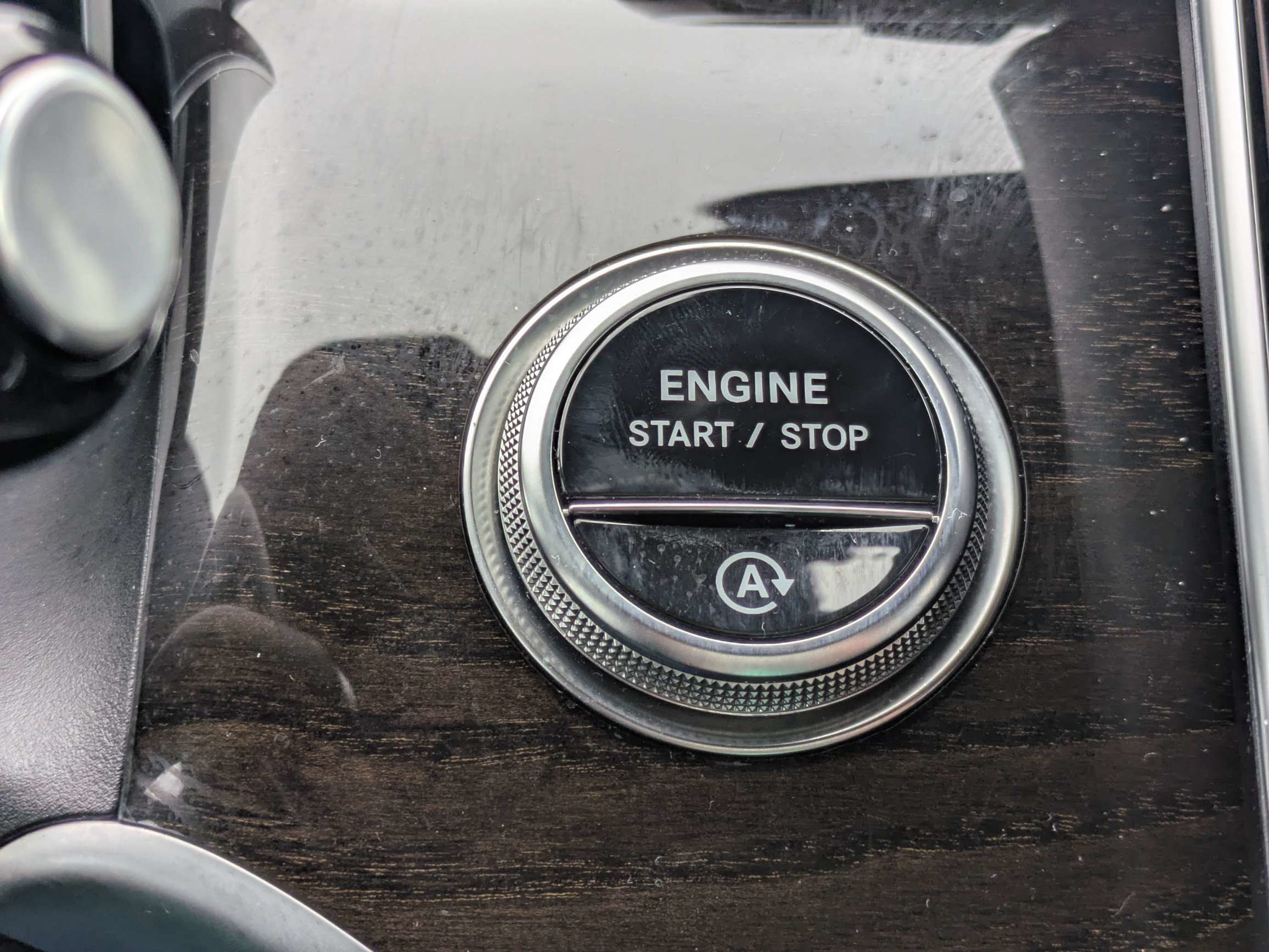 Certified 2025 Mercedes-Benz GLC 300 image 23