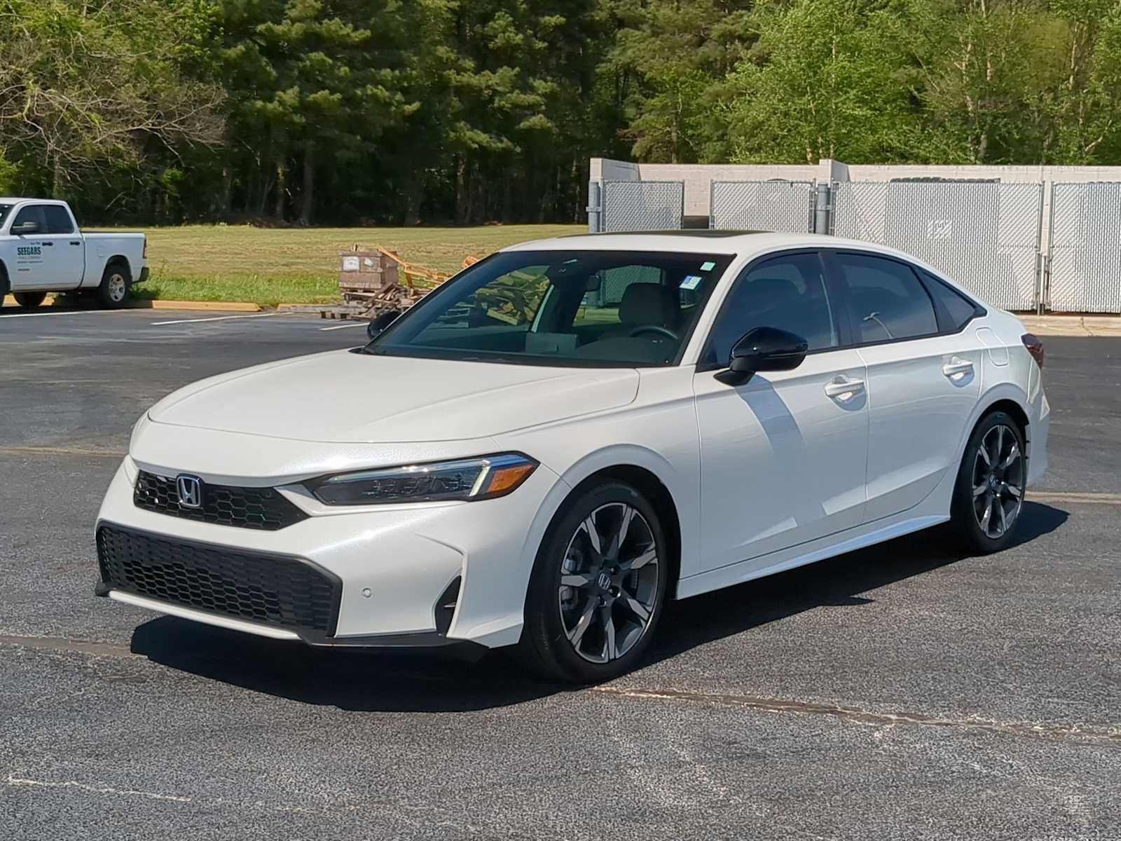 Used 2025 Honda Civic Sport Touring image 4