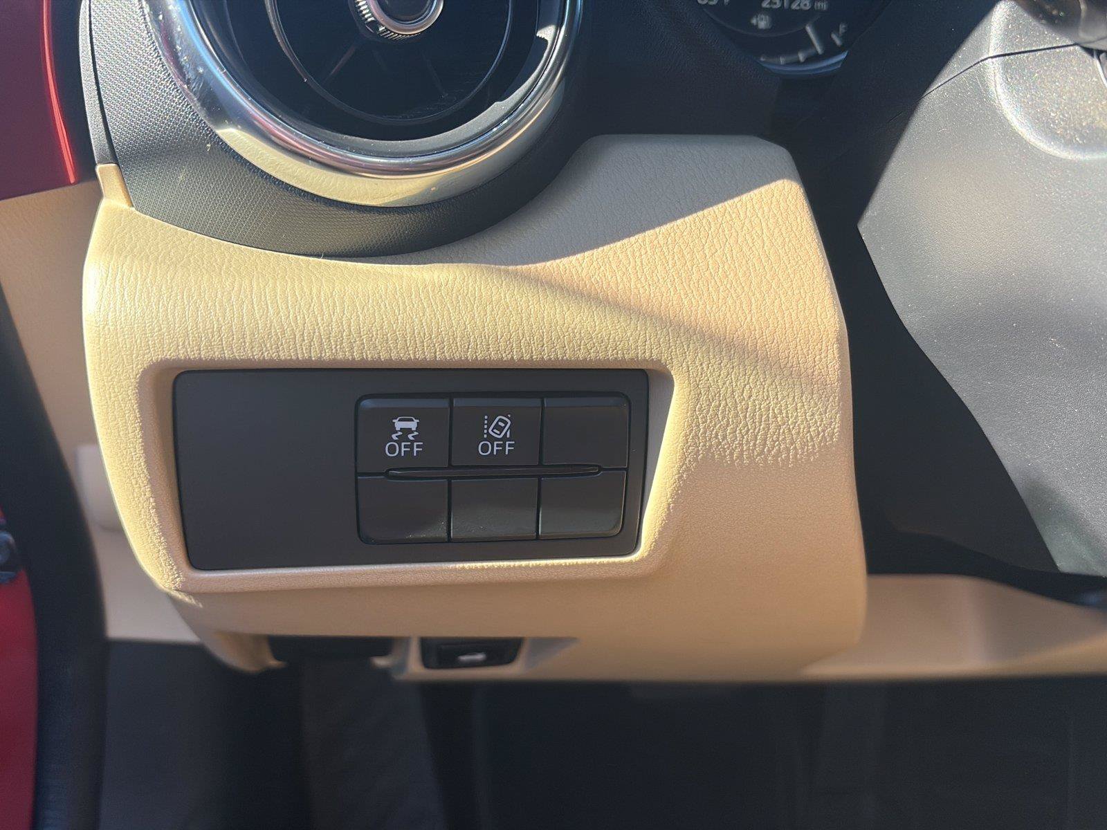 Used 2019 MAZDA MX-5 Miata RF Grand Touring RWD image 24