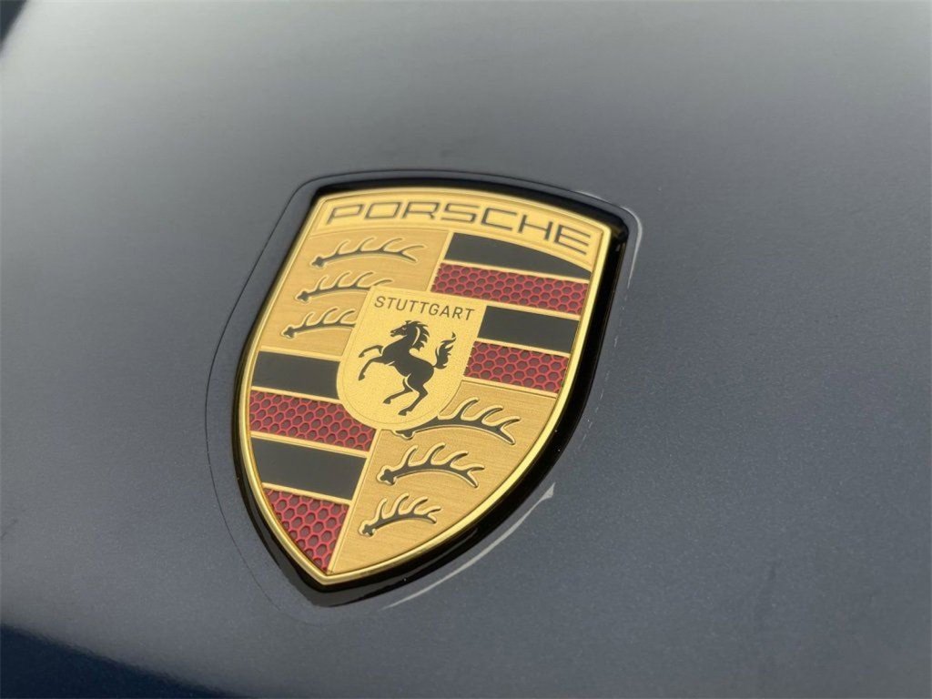 Certified 2025 Porsche Cayenne image 12
