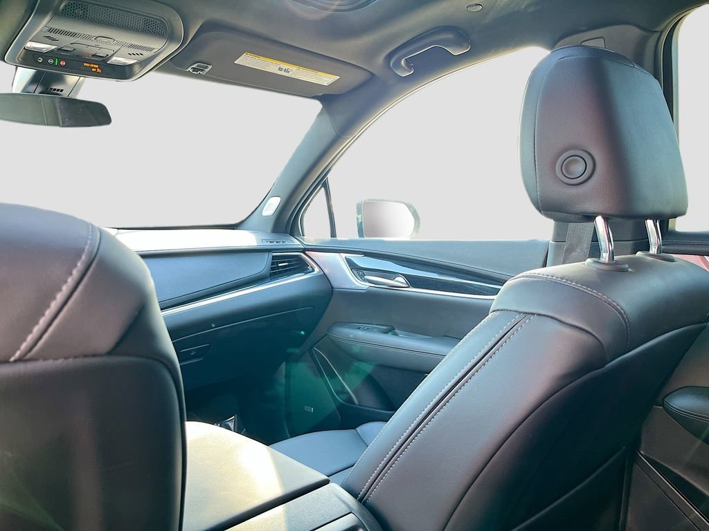 Used 2025 Cadillac XT5 Premium Luxury image 25