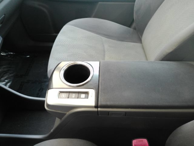 Used 2012 Toyota Prius V Two FWD image 35