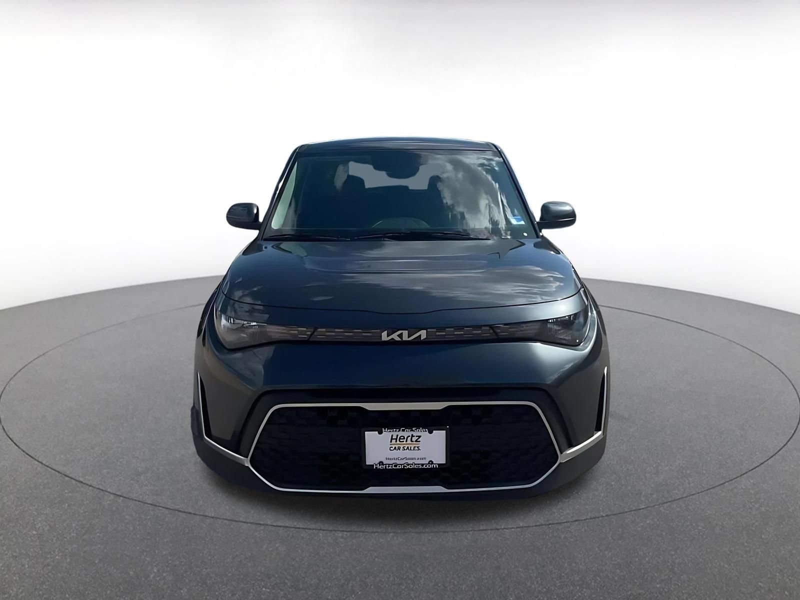Used 2025 Kia Soul LX w/ LX Technology Package FWD image 4
