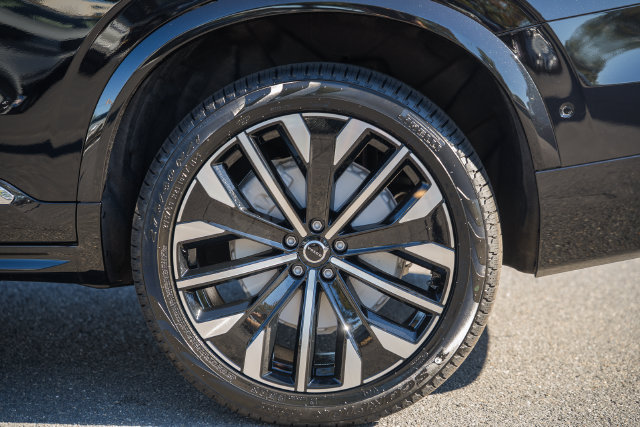 New 2027 Volvo XC90 B5 Plus AWD/4WD image 18