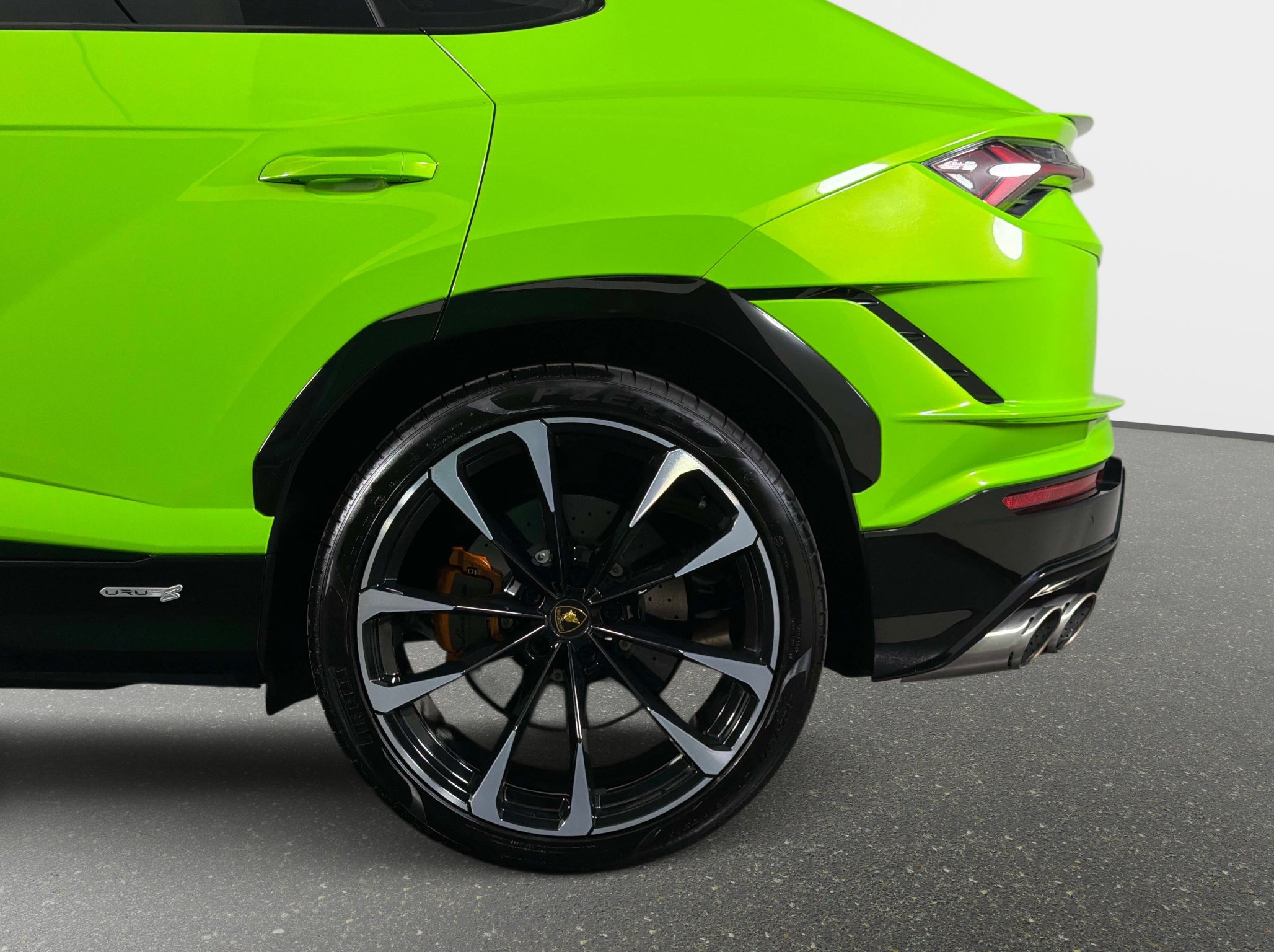 Used 2023 Lamborghini Urus S AWD/4WD image 16