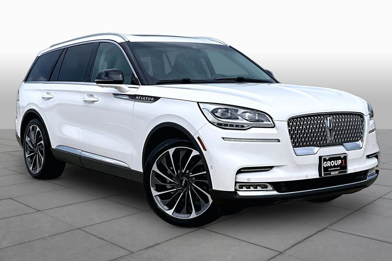 Used 2020 Lincoln Aviator Reserve w/ Equipment Group 202A AWD/4WD image 3