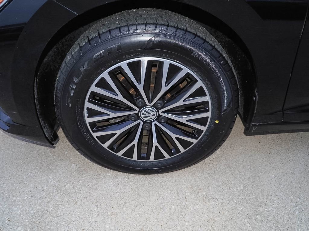 Used 2019 Volkswagen Jetta SE image 31