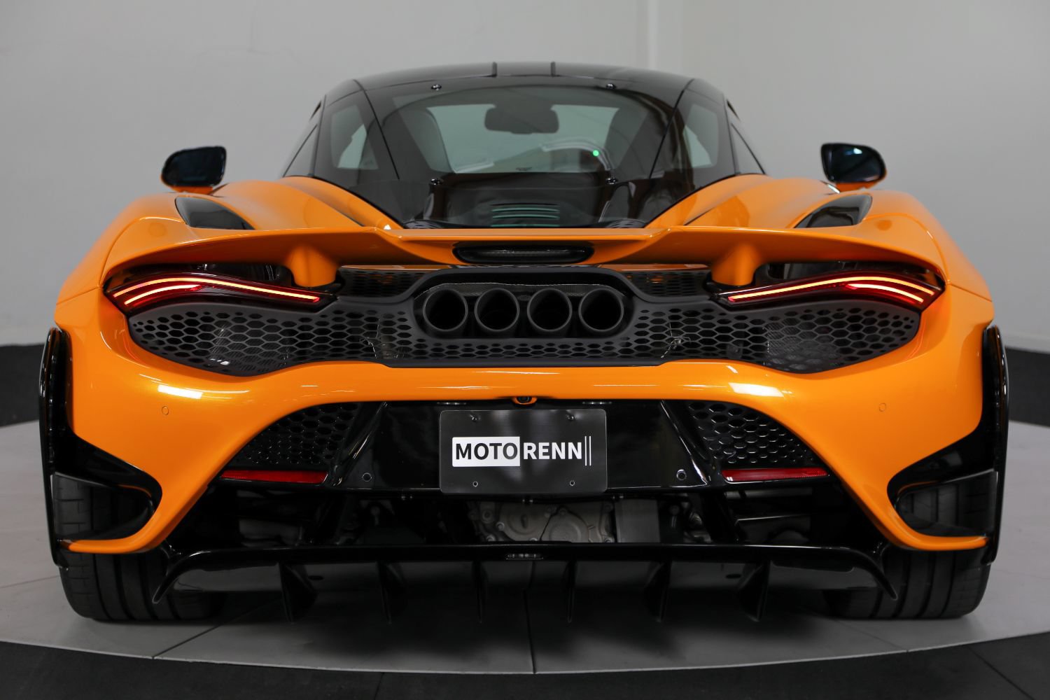 Used 2021 McLaren 765LT RWD image 9