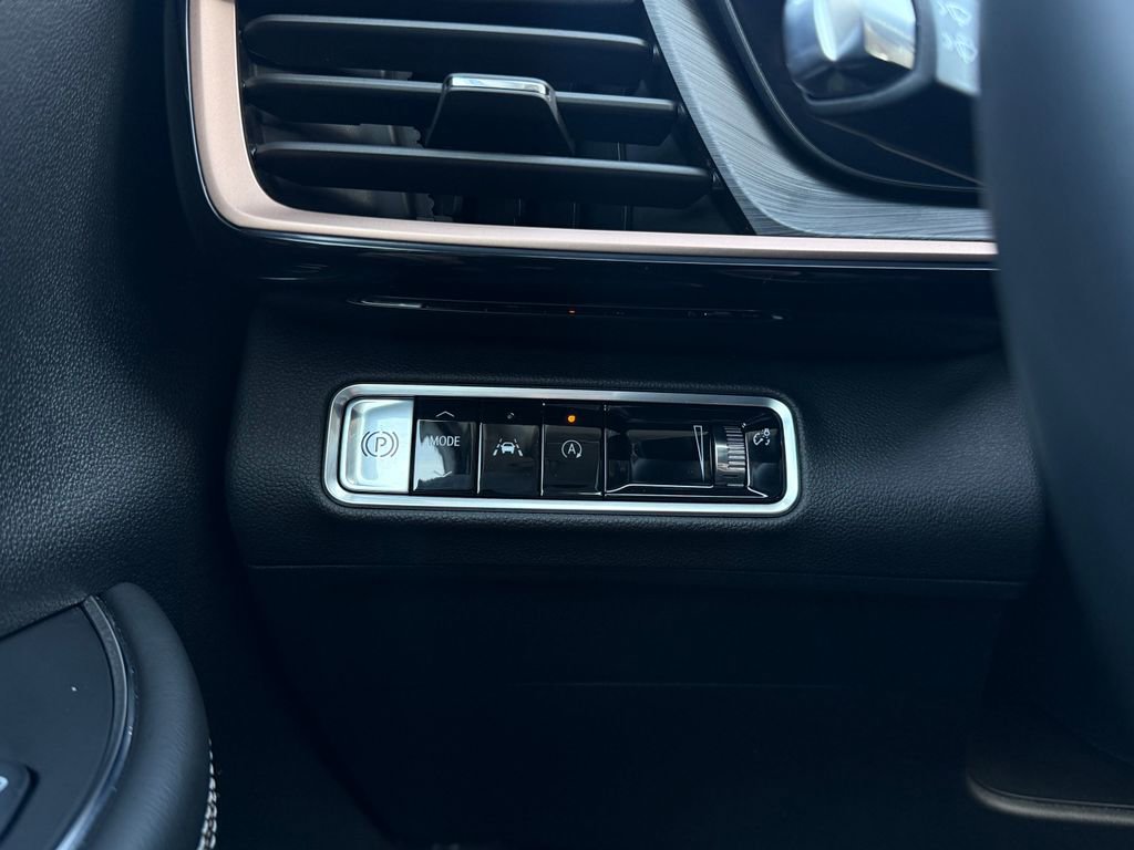 Used 2024 Buick Envision Sport Touring image 23