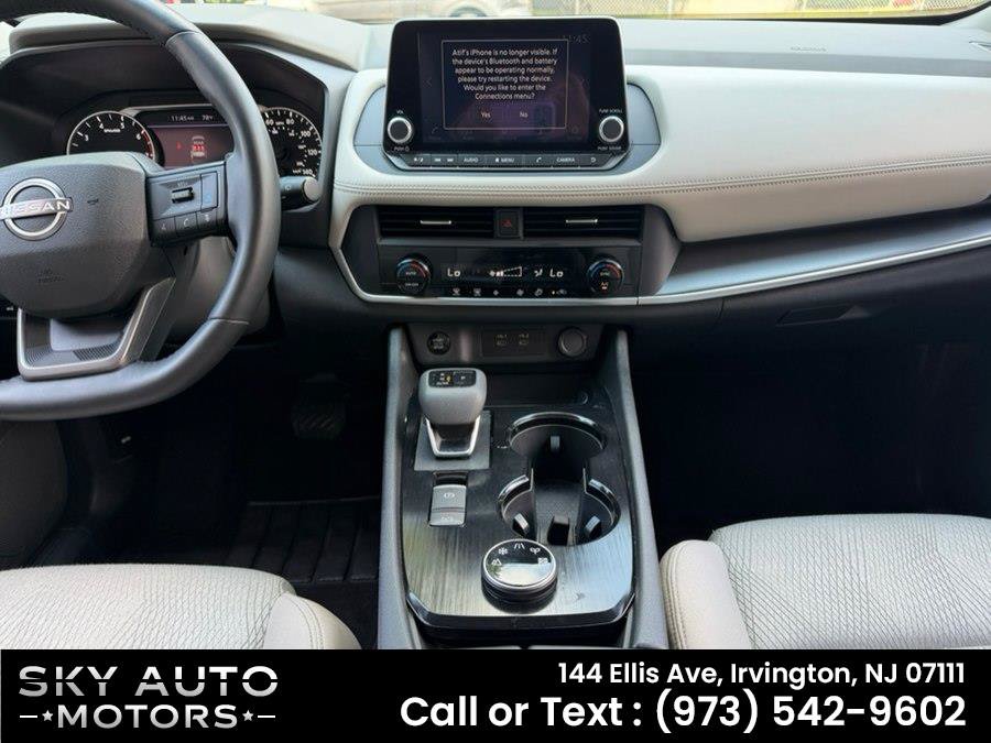 Used 2025 Nissan Rogue SV AWD/4WD image 21