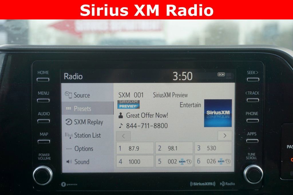 Used 2021 Toyota Highlander XLE image 10