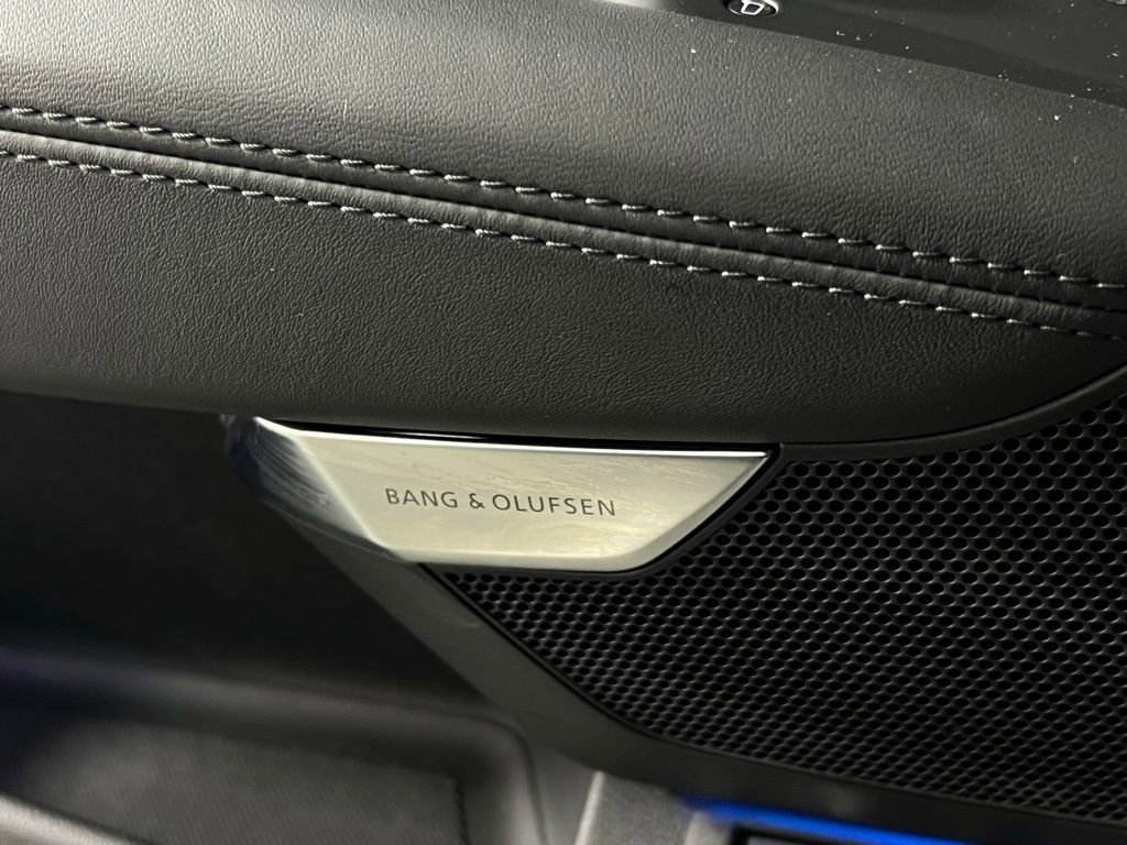 Used 2024 Audi e-tron GT Premium Plus image 18